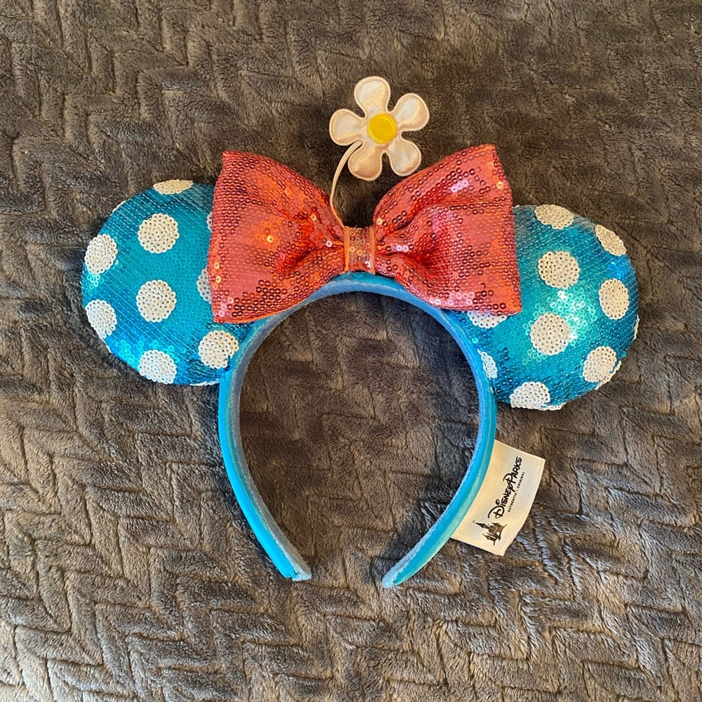 Disney Parks 2017 Vintage Minnie ears